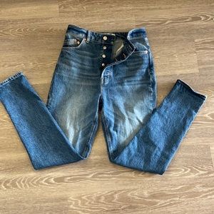 BRAND NEW Free People straight legged ‘mom’ jeans